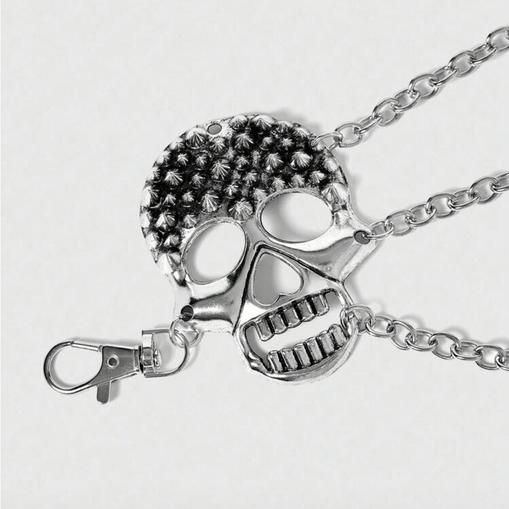 One of a kind chain Belt Silver Multi-Chain Decorative Skull goth hip hop punk